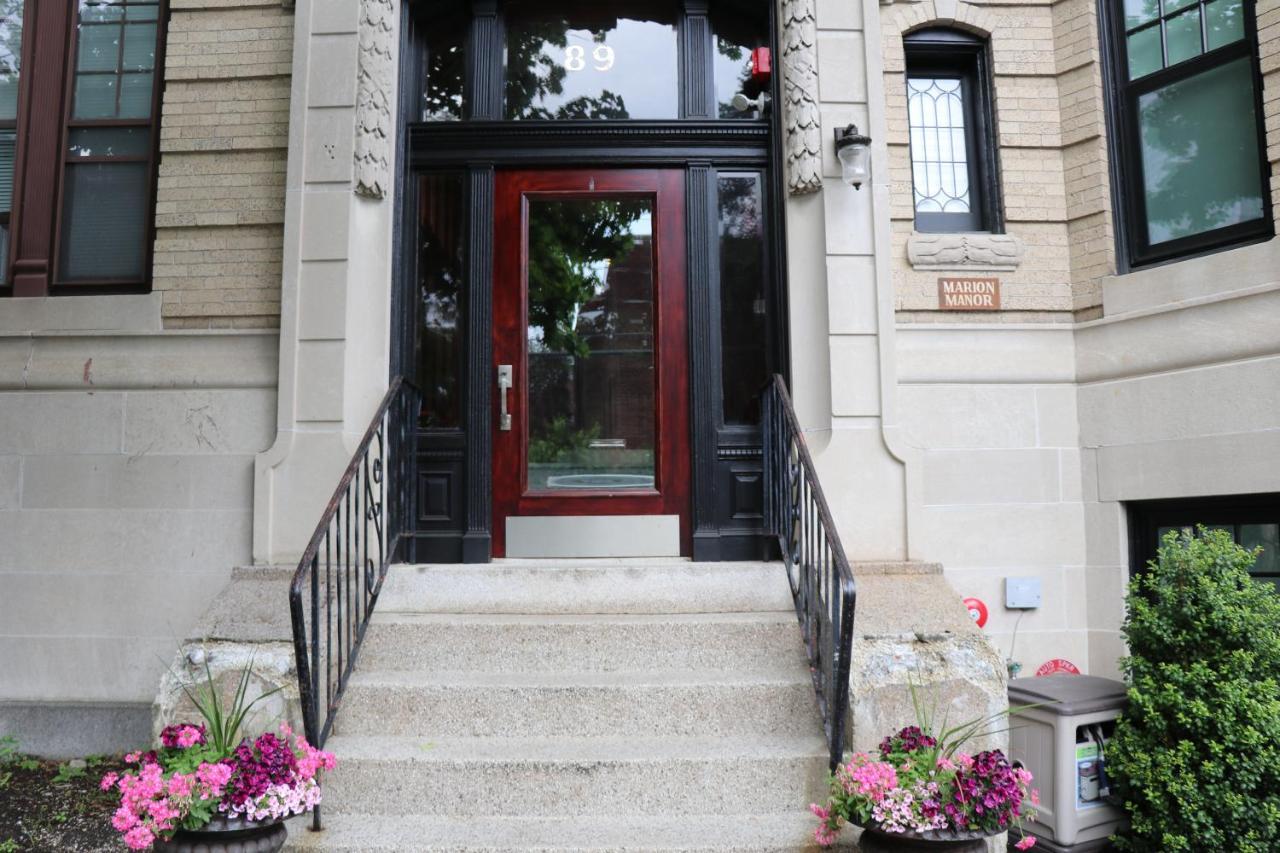 A Stylish Stay W/ A Queen Bed, Heated Floors.. #14 Brookline Exterior foto