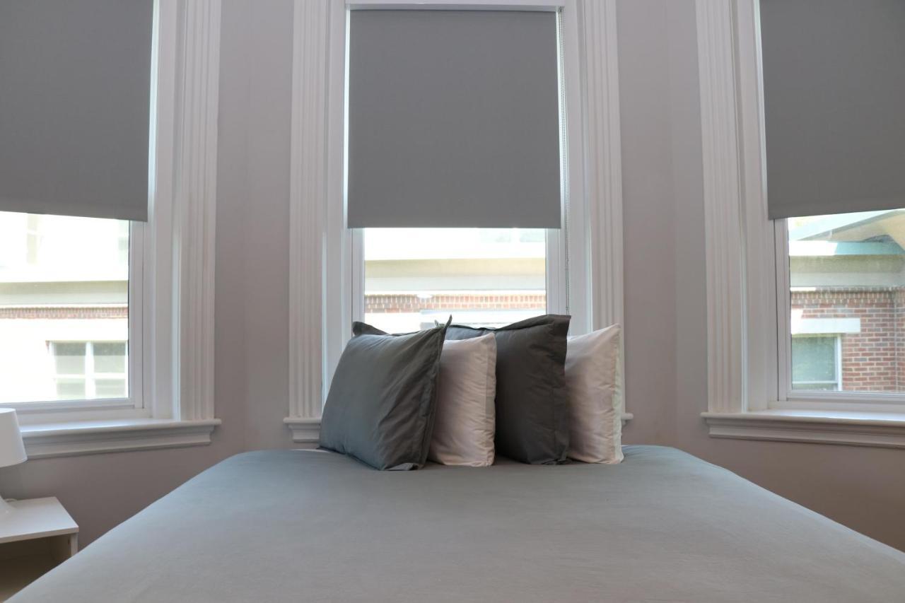 A Stylish Stay W/ A Queen Bed, Heated Floors.. #14 Brookline Exterior foto