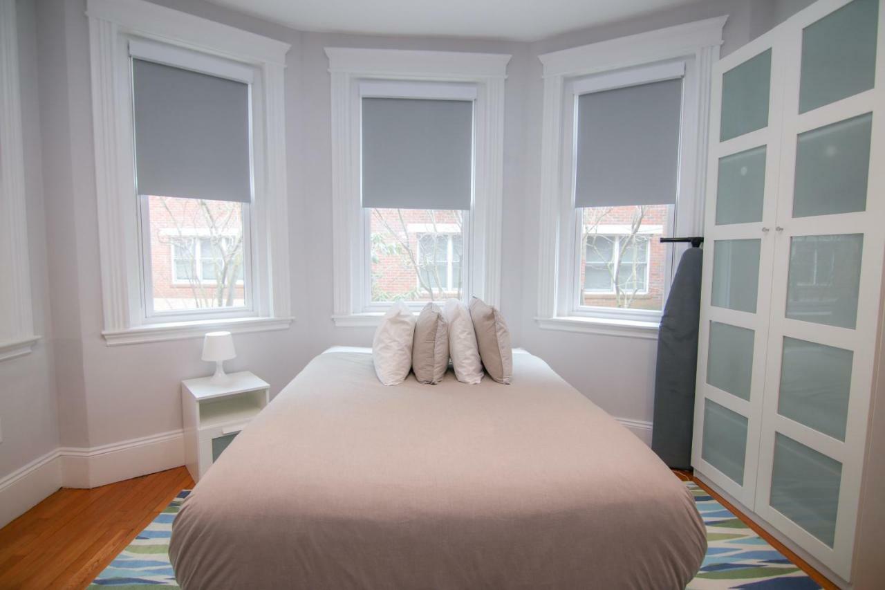 A Stylish Stay W/ A Queen Bed, Heated Floors.. #14 Brookline Exterior foto