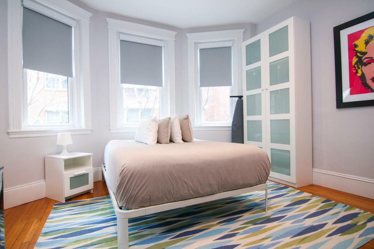 A Stylish Stay W/ A Queen Bed, Heated Floors.. #14 Brookline Exterior foto